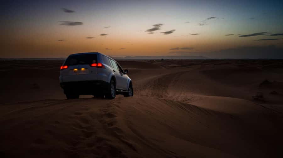 2Days Desert Tour From Fez: Round-Trip with Luxury Camp stay - Sunrise, breakfast, and the return to Fez
