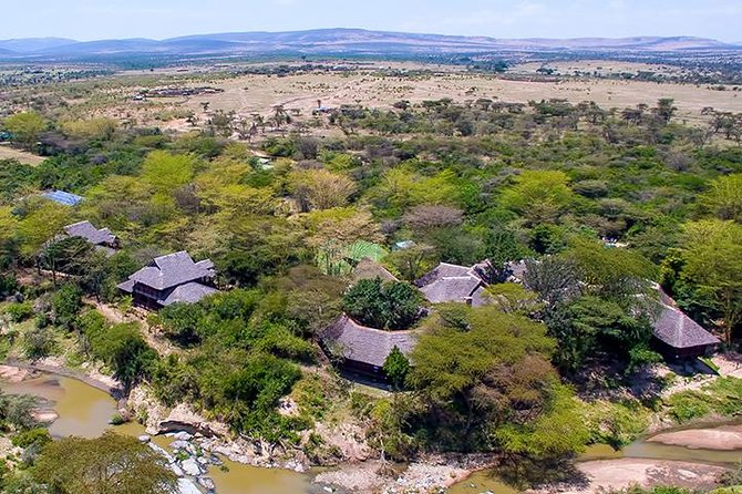 3 Day Masai Mara Safari - The 7:00 AM drive through the Great Rift Valley