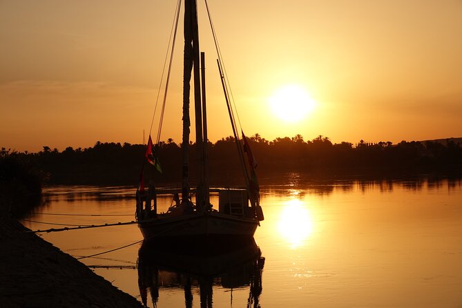 3 or 2 or 1 Nights Mighty Nile Felucca Adventure - Day two: Daraw market and Kom Ombo Temple