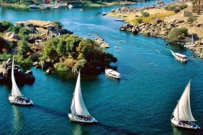 4-Day 3-Night Nile Cruise from Aswan to Luxor&Abu Simbel+Balloon - Day three: Edfu, Esna, and Luxor by night