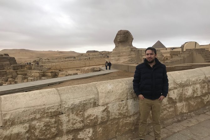 4 Hour Giza Pyramids & Sphinx Tour - What the guide adds to the experience