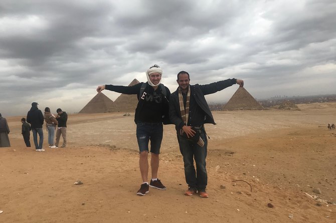 4 Hour Giza Pyramids & Sphinx Tour - Families, solo visitors, and first-time visitors