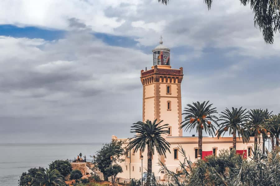 4 Hours Deluxe Guided Tour of Tangier + A tour with camels - Guides, vehicles, and group size