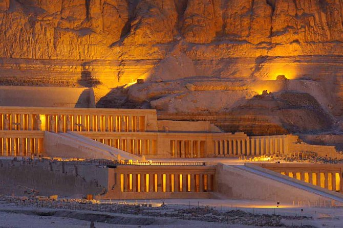 6 Days Hypnotic Cairo & Nile Cruise Tour Package - Day 1: Cairo arrival and a Nile dinner cruise