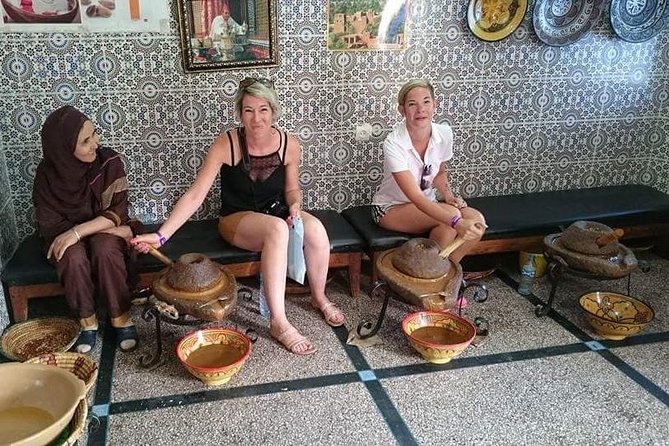 Agadir City Tour - Half Day - Guided By Couscous - Seeing how argan oil is made