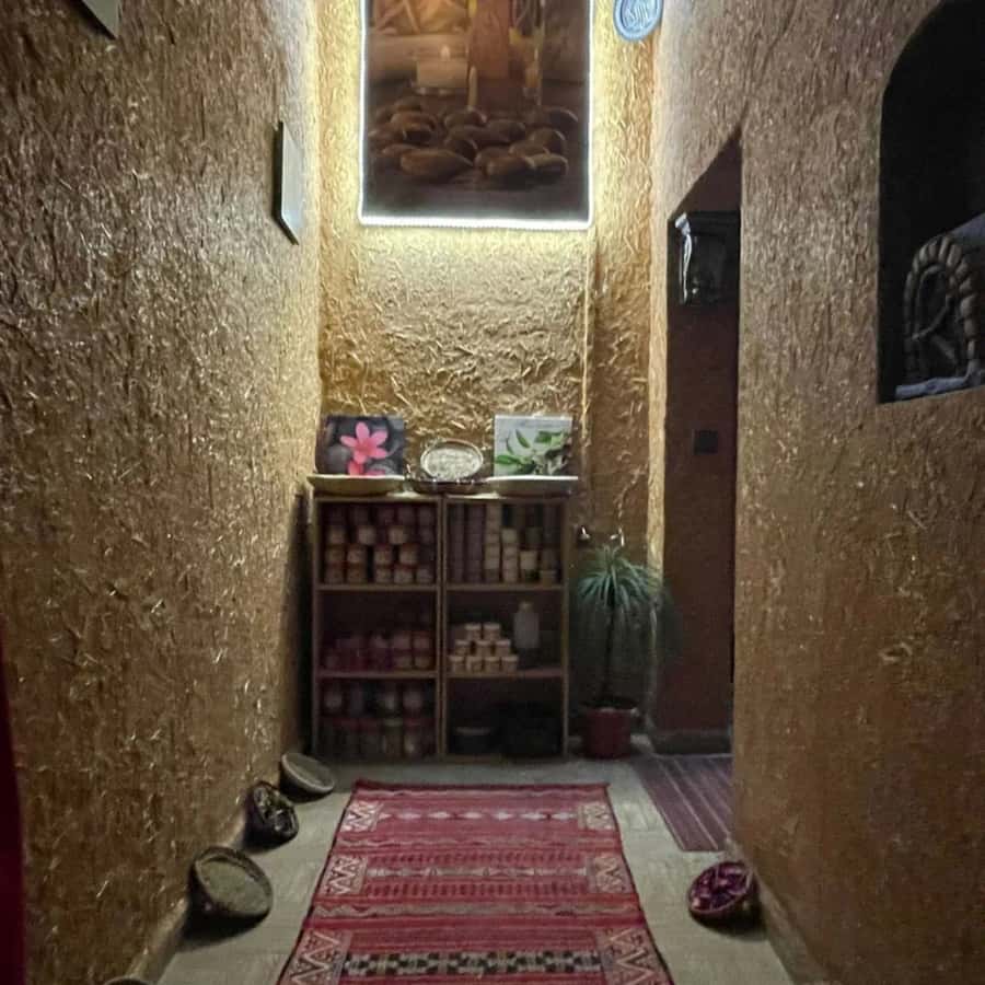 Agadir : Hammam and Massage Experience at Itrane Spa - The facial clay mask comes first