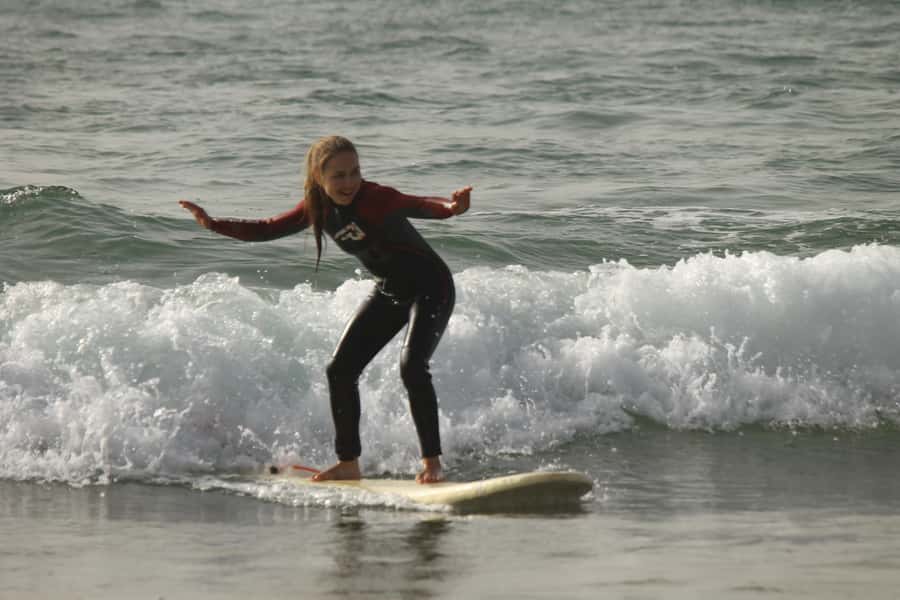 Agadir: Taghazout Beach Surf Lesson with Lunch and Transfer - Key points to know before you book