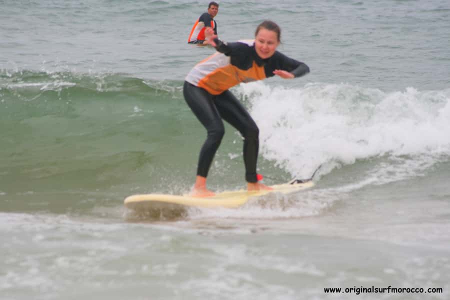 Agadir: Taghazout Beach Surf Lesson with Lunch and Transfer - What to bring and how to prepare