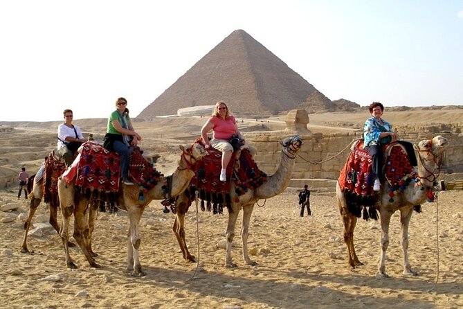 Allinclusive Half DayPrivateTour Giza PyramidsSphinx Ticke Lunch - Khufu, the Great Pyramid, and the main event