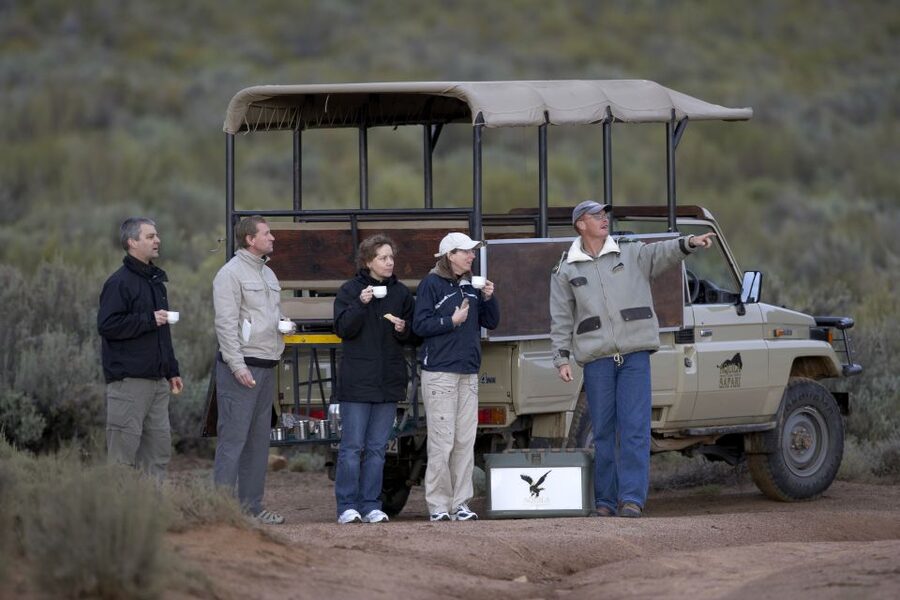 Aquila Game Reserve: Afternoon Safari - 12:15 PM welcome drink and a calm start