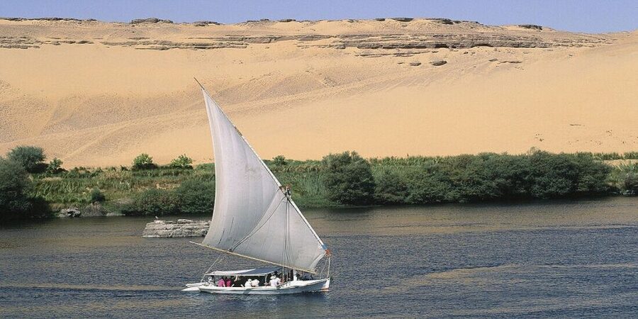 Aswan: Felucca Ride on The Nile River with an Egyptian Meal - Who should book this Aswan sail