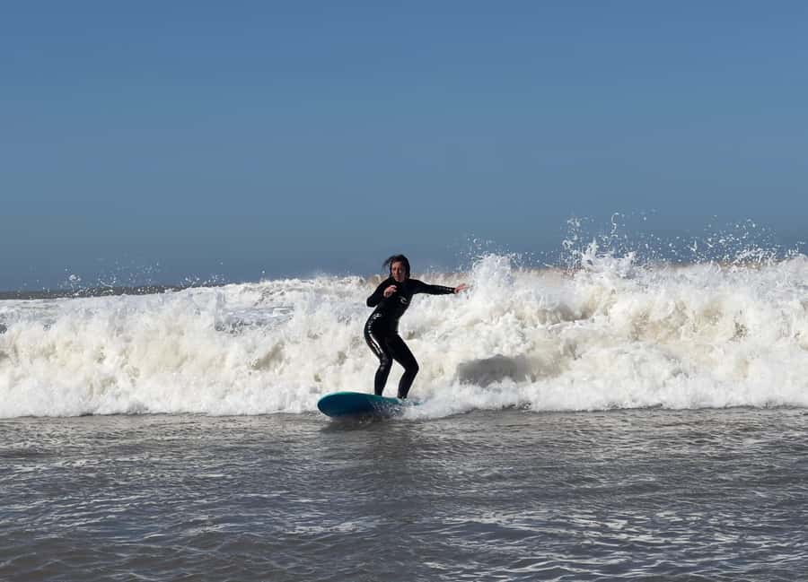 Beginners friendly surf in nice spots - From Bab Marrakech to a quieter beach