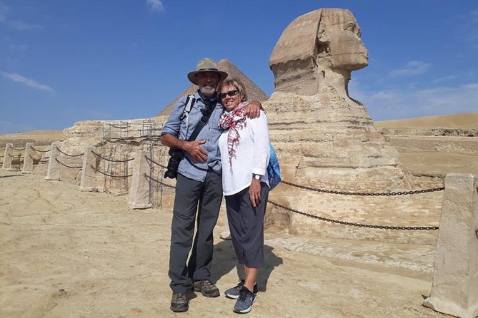 Best Full-Day Tour to Giza Pyramids Egyptian Museum and Bazaar - Giza’s three pyramids in two and a half hours