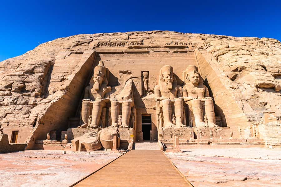 Best Private Day Trip To Abu Simbel From Aswan - Lunch and the return drive