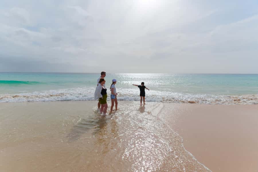 Boa Vista: Beautiful Beaches, Turtles & Djeu Island Snorkel - Sandboarding at Morro de Areia