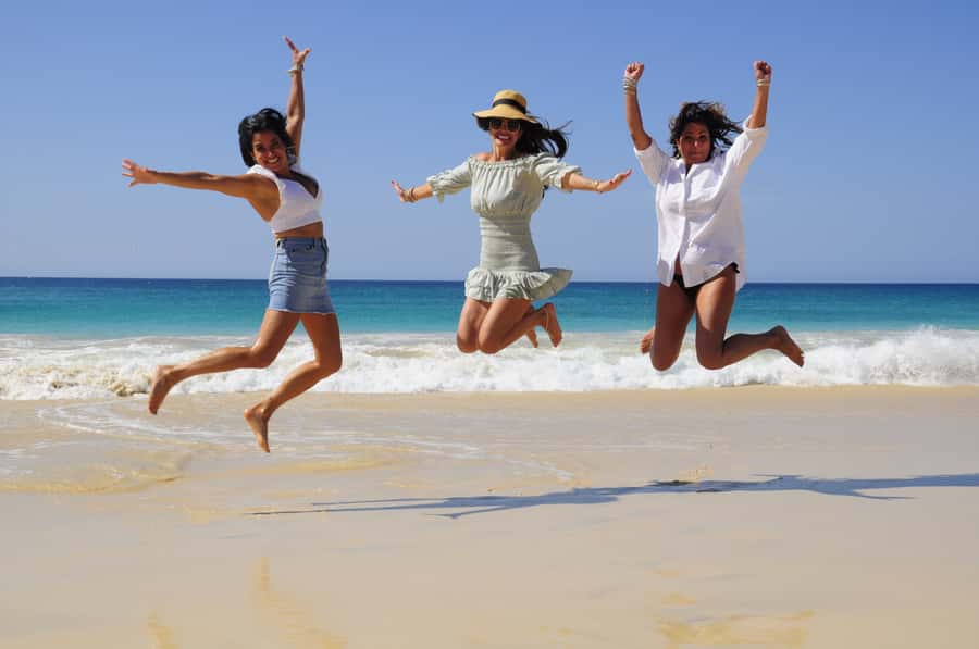 Boa Vista: Santa Monica, Dunes, Caves and Village 4x4 Tour - Riding across the Viana desert