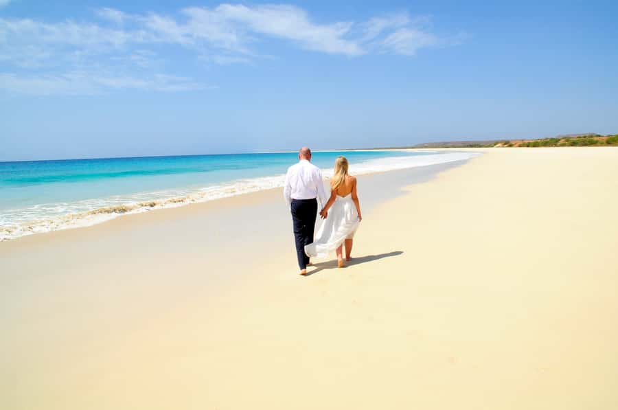 Boa Vista: Santa Monica, Dunes, Caves and Village 4x4 Tour - Varandinha’s sea caves and Bracona coast