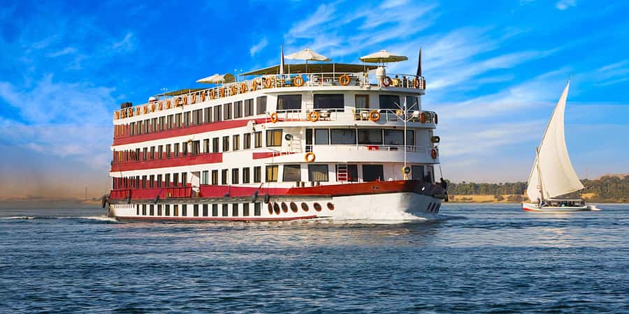 Cairo: 6-Day Egypt Tour with Flights and Nile Cruise - Alexandria adds a different side of Egypt
