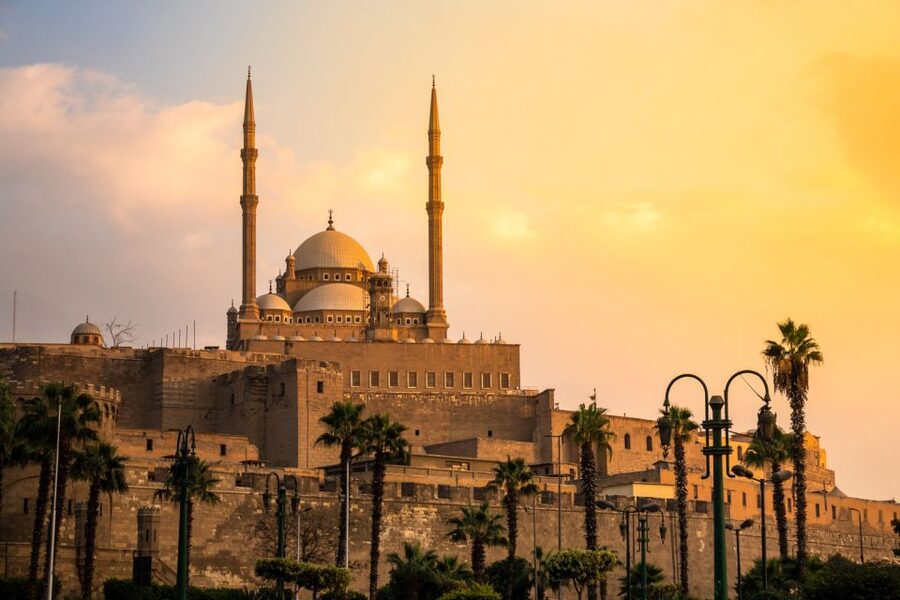 Cairo Citadel, Old Cairo and Khan El Khalili: Private Tour - Entering Khan el-Khalili’s maze