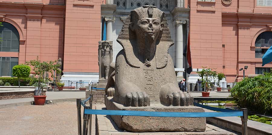 Cairo: Egyptian Museum, Citadel, and Old Cairo Guided Tour - Shared, private, and VIP versions compared