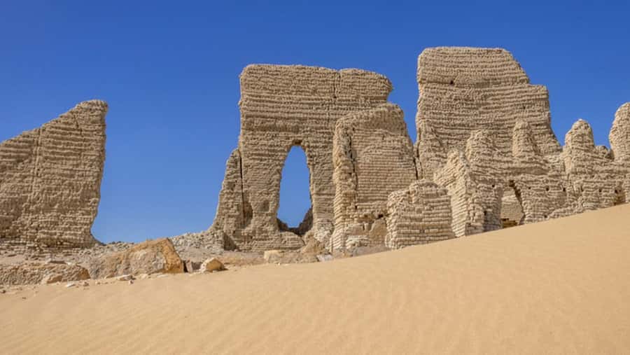 Cairo: Fayoum, Wadi El Rayan, and Wadi al Hitan 4x4 Tour - Magic Lake and the pleasure of doing very little