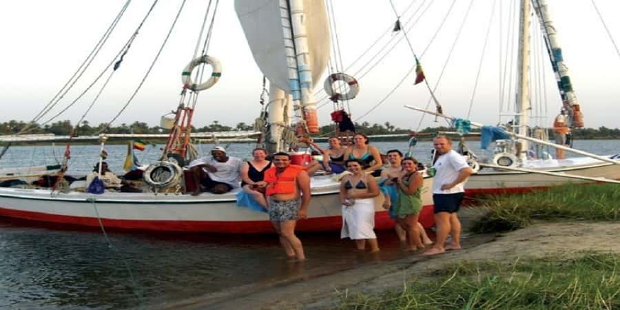 Cairo: Felucca ride on The Nile River with Meals - What the view is really like