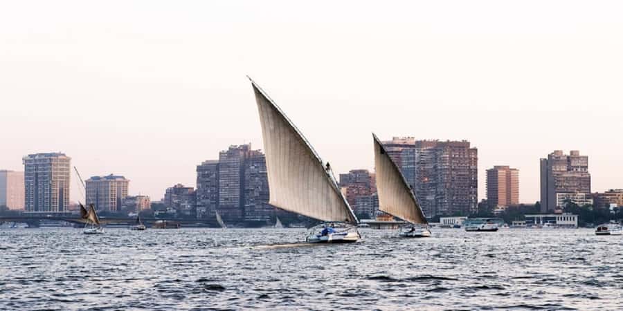 Cairo: Felucca ride on The Nile River with Meals - Group size and the chance of a private boat