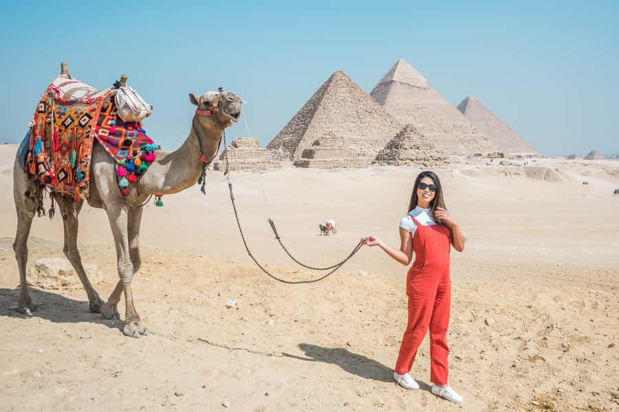 Cairo: Female-Guided Pyramids, Sphinx & Museum City Tour - Why the female guide changes the feel of the day