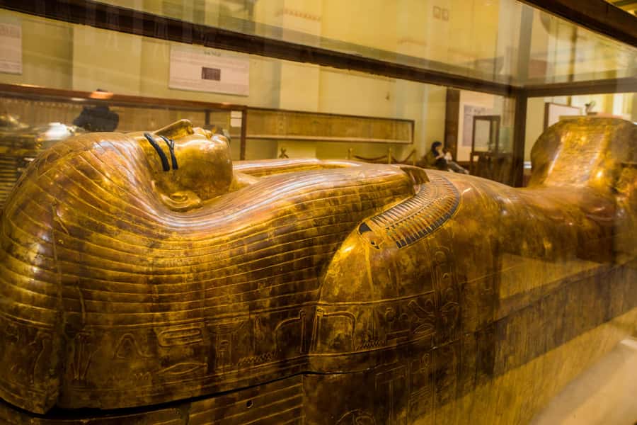 Cairo: Female-Guided Pyramids, Sphinx & Museum City Tour - The Egyptian Museum in a two-hour visit