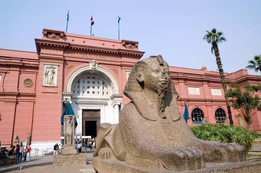 Cairo/Giza: Saladin Citadel, Egyptian Museum, & Bazaar Tour - Egyptian Museum: ancient Egypt without the postcard filter
