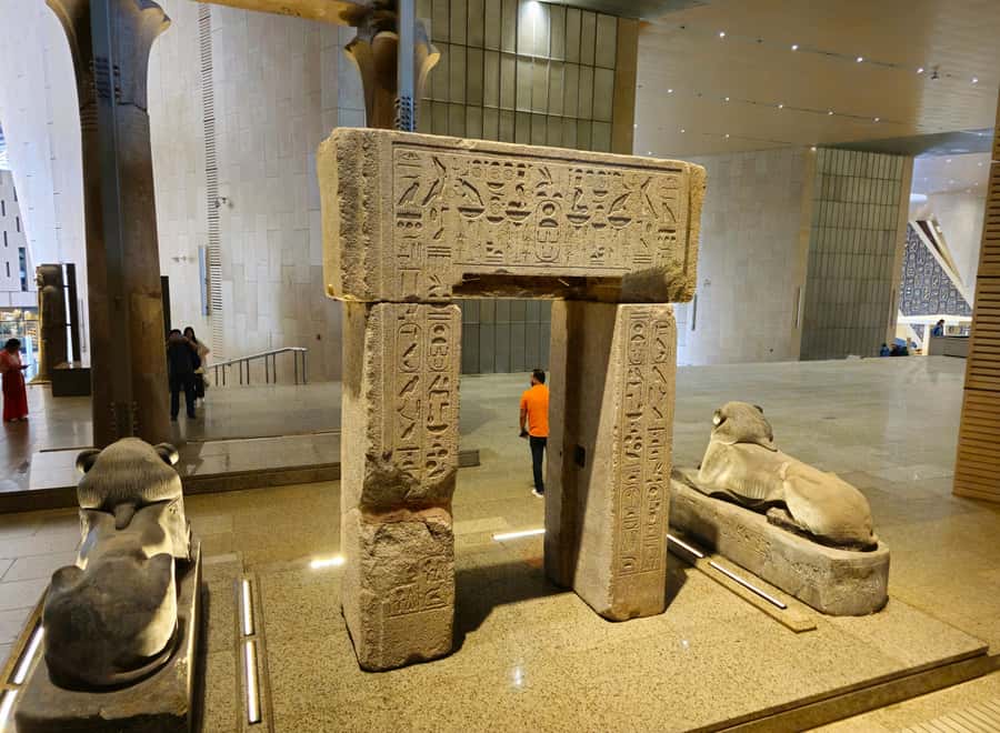 Cairo: Grand Egyptian Museum, Pyramids, Sphinx Tour & Lunch - Transport, timing, and the value of a guide
