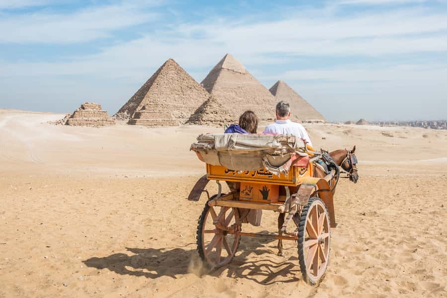 Cairo: Half Day Pyramids Tour by Camel or Horse Carriage - Who should book this half-day tour?