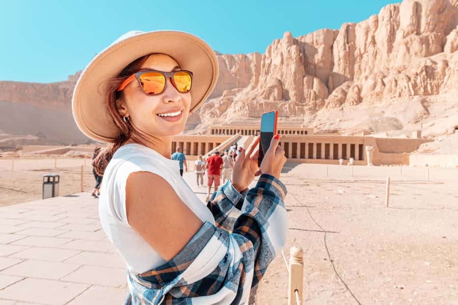 Cairo: Private Luxor Day Tour with Entrance fees by Flights - Lunch and the felucca break
