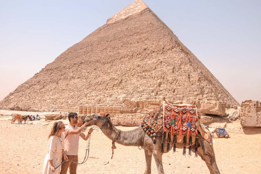 Cairo: Private Pyramids, Museum & Bazaar Tour with Lunch - The Pyramids of Giza, from royal tombs to the Sphinx