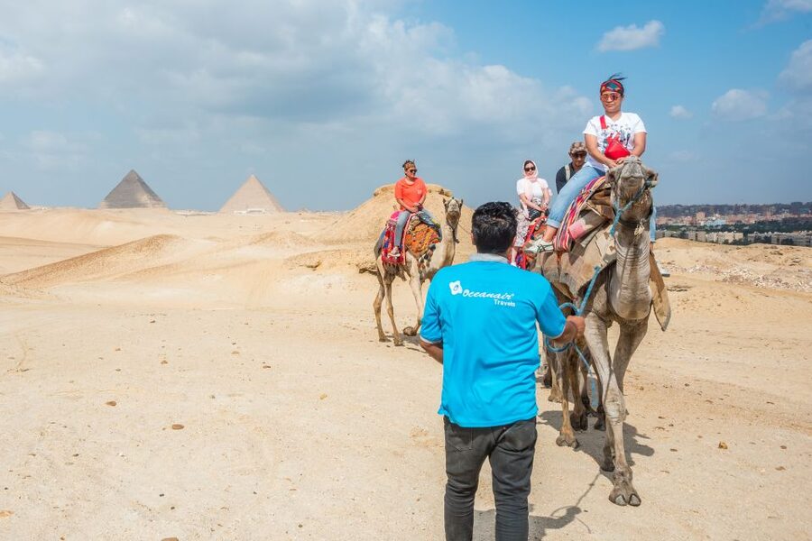 Cairo: Pyramids Quad Bike Adventure & Optional Camel Ride - Tea, water, and a pause above the desert