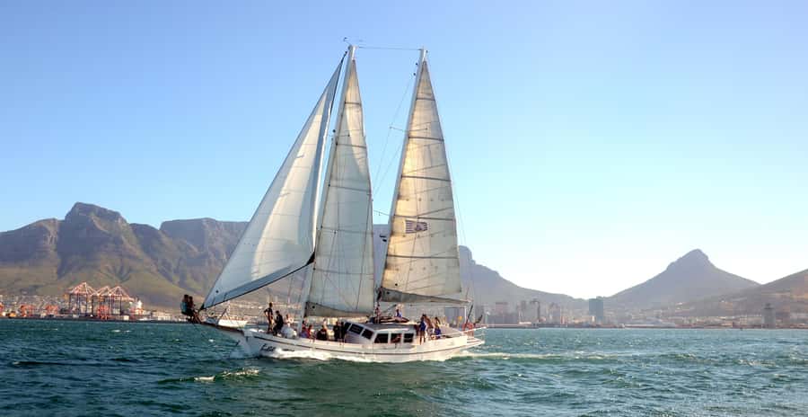 Cape Town: 1-Hour Pre-Sunset Champagne Cruise - Practical value at $27 per person