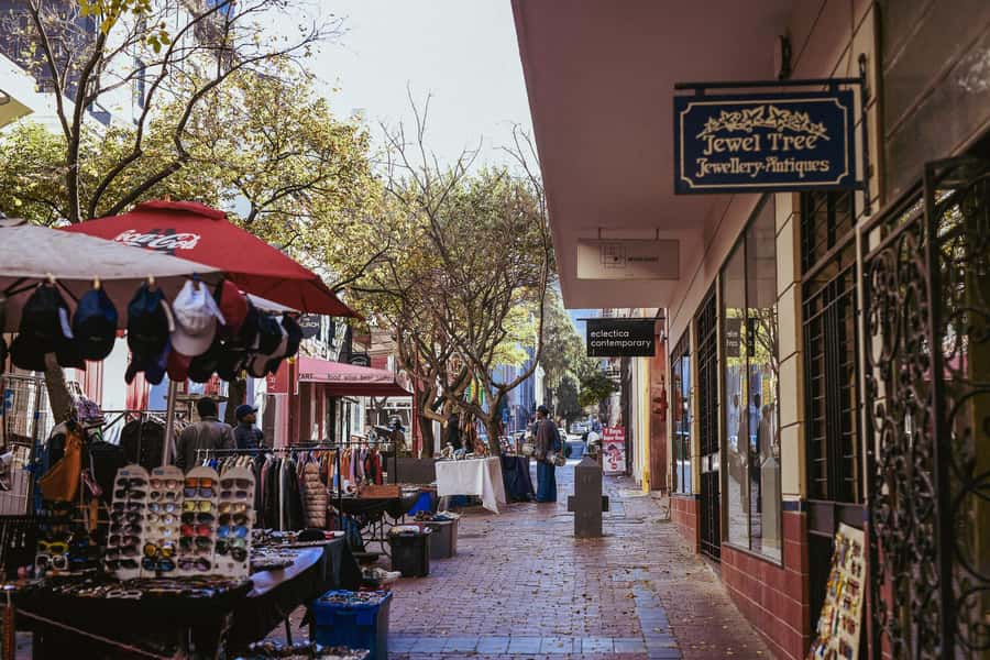 Cape Town: Art, Culture & History Walking Tour - Long Street, where old buildings meet city life