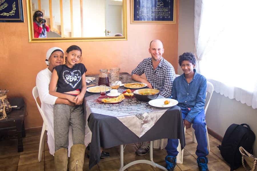 Cape Town: Bo-Kapp Walking Tour and Malay Cooking Class - Cooking in a Bo-Kaap Home