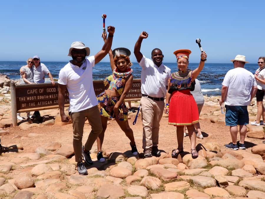 Cape Town: Cape of Good Hope & Penguins Day Tour with Pickup - Simon’s Town lunch and free time