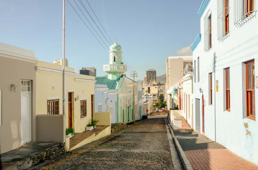 Cape Town: Half Day Table Mountain and Cape Town City Tour - The Foreshore and the ride back