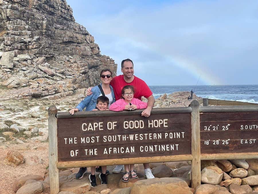 Cape Town: Penguins & Cape of Good Hope Day Tour with Pickup - Hout Bay and the optional seal cruise
