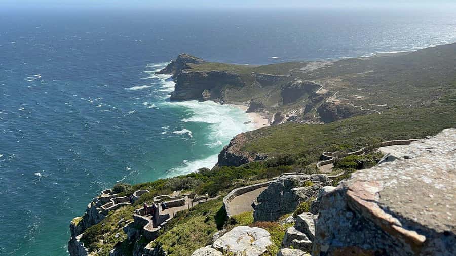 Cape Town: Penguins & Cape of Good Hope Day Tour with Pickup - Lunch near Simon’s Town