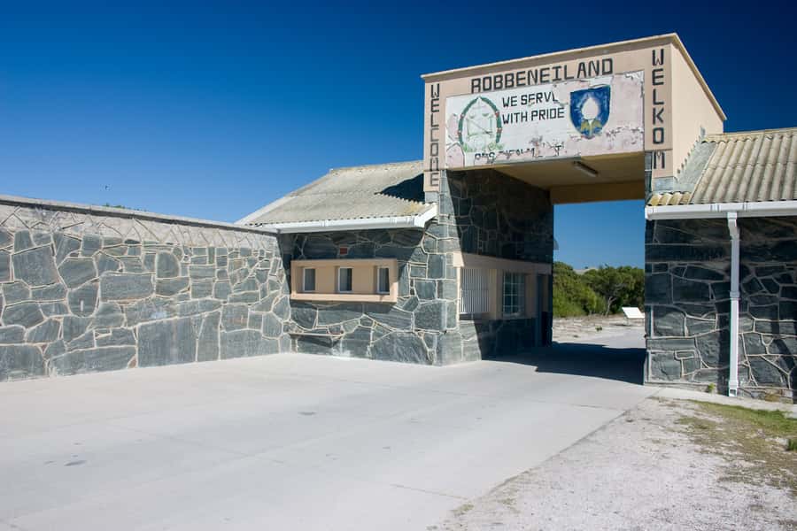 Cape Town: Robben Island Ferry Ticket and Townships Tour - District Six and the cost of forced removal