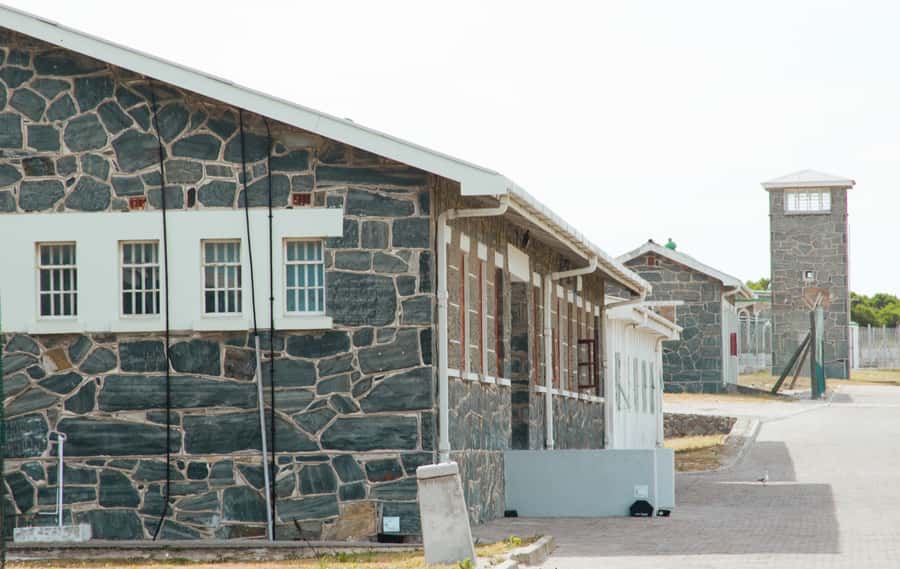 Cape Town: Robben Island Ferry Tour with 1-Way Hotel Pickup - Should you book this Robben Island tour?