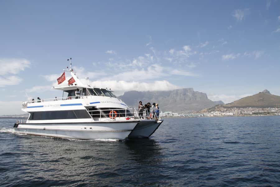 Cape Town: Sunset Champagne Cruise and 3-Course Dinner - Dinner at Raj for a different flavor
