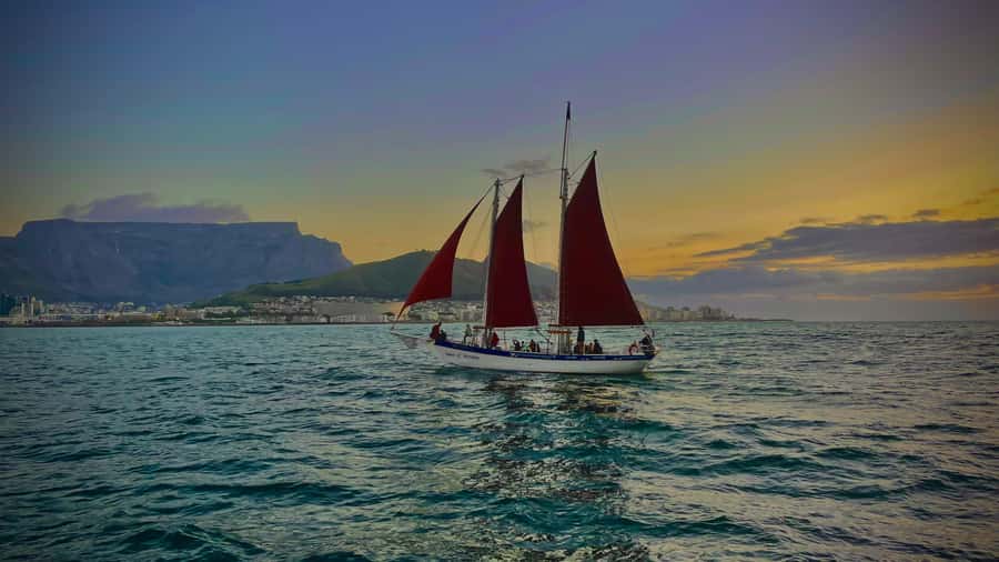 Cape Town: Sunset Cruise from V&A Waterfront with Bubbly - Boarding at the V&A Waterfront