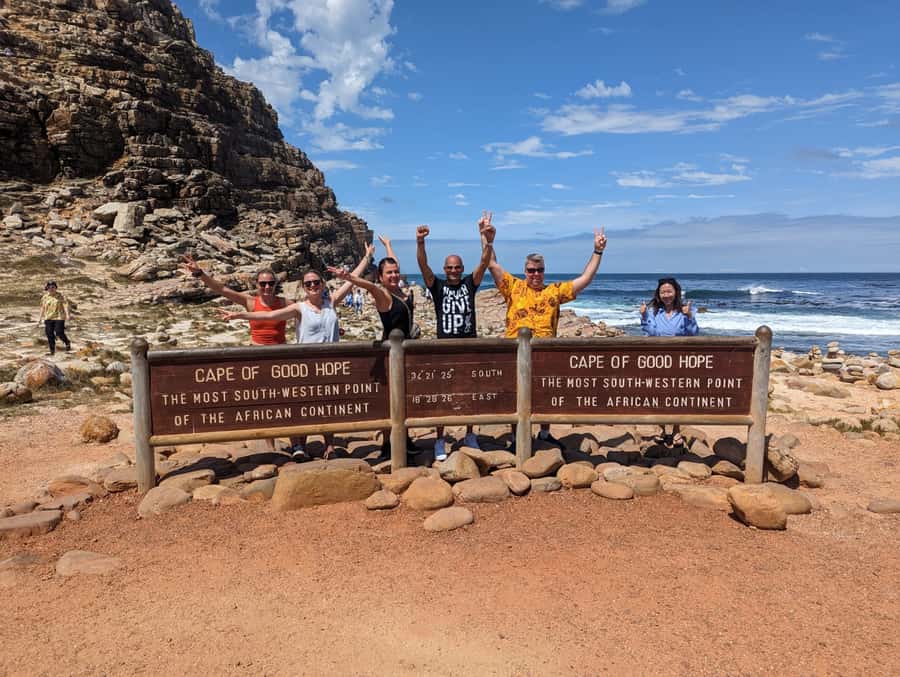 Cape Town: Table Mountain, Cape Point, & Penguins Group Tour - Bo-Kaap and the final city view