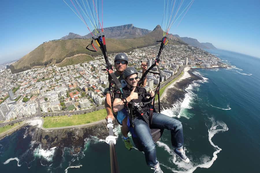Cape Town: Tandem Paragliding Adventure - The Signal Hill launch: a short run into the sky