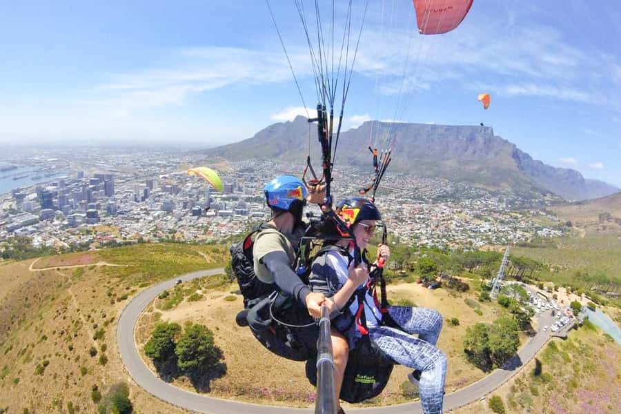 Cape Town: Tandem Paragliding Adventure - Meeting at Signal Hill and getting ready