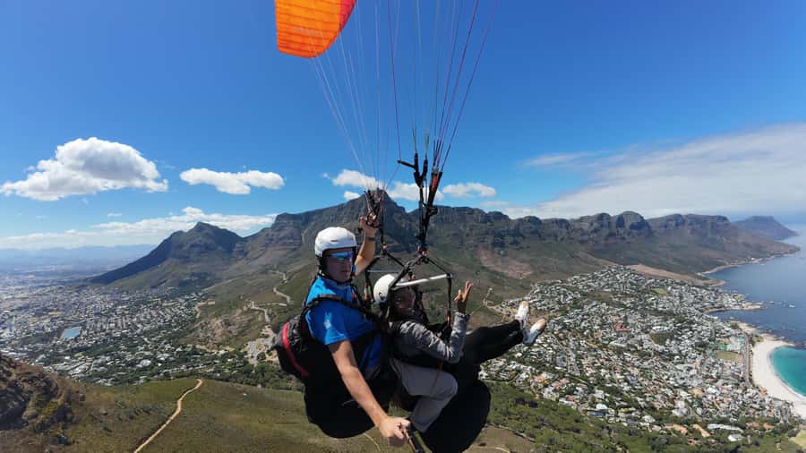 Cape Town: Tandem Paragliding with Instructor - Meeting at Signal Hill and getting ready